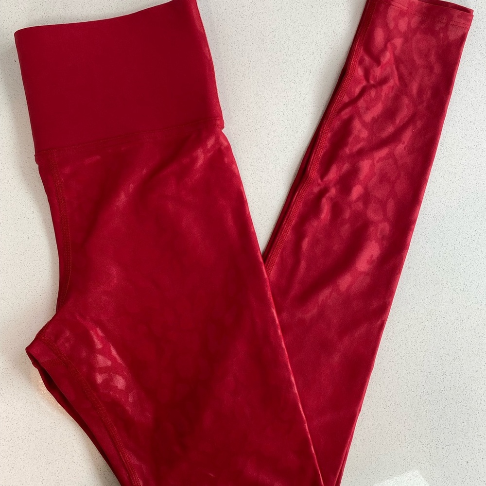 Carbon38 Red Shiny Leopard